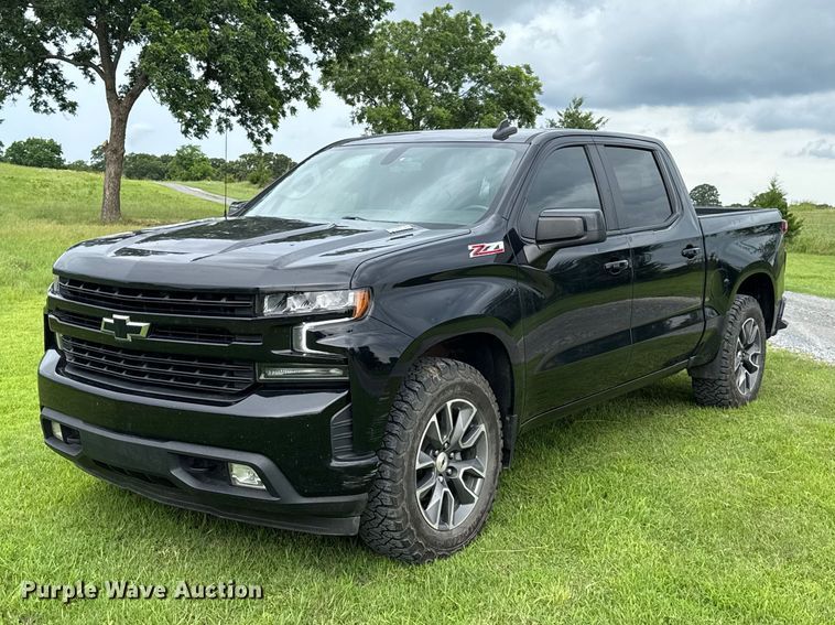 2021 Chevrolet Silverado 1500 Crew Cab pickup truck - ET6265