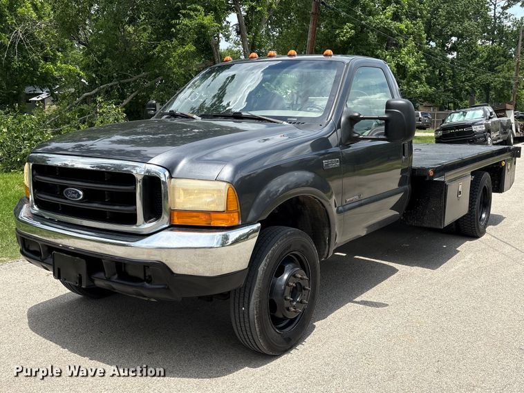 1999 Ford F550 Super Duty flatbed truck - EU0633