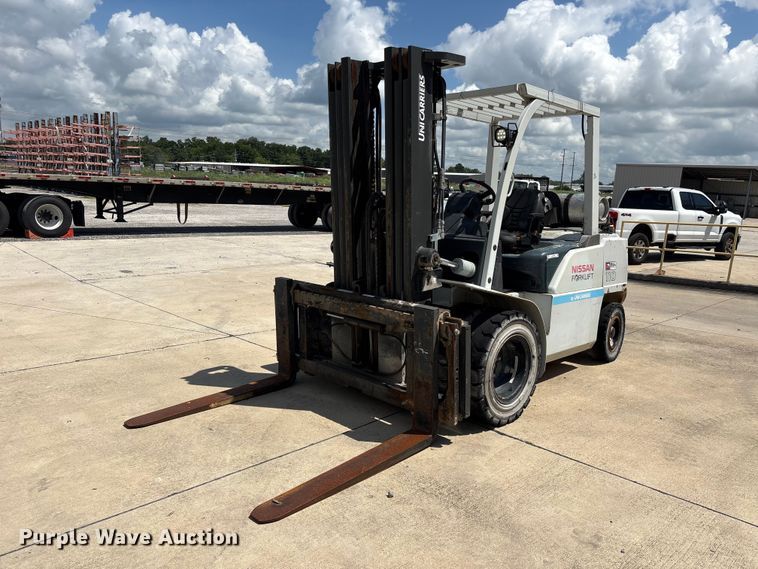 2015 Nissan PF100YLP forklift - EU0666