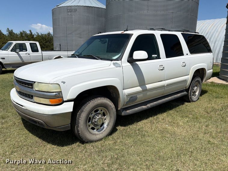 2004 Chevrolet Suburban SUV - EW4783