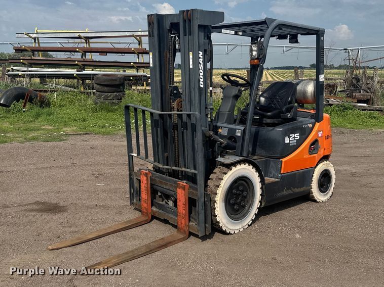 Doosan G25-P forklift - EW4786