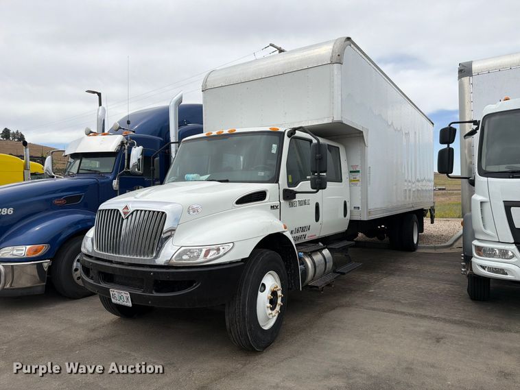 2022 International MV607 Crew Cab box truck - EX0494