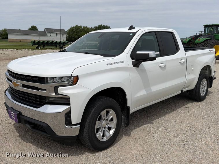 2020 Chevrolet Silverado 1500 Ext. Cab pickup truck - EX4492