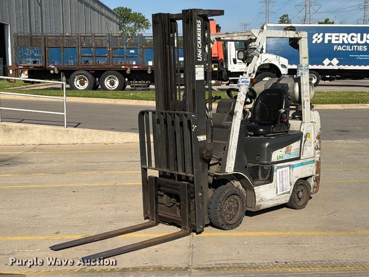 2016 UniCarriers CFS40 forklift - EX4496