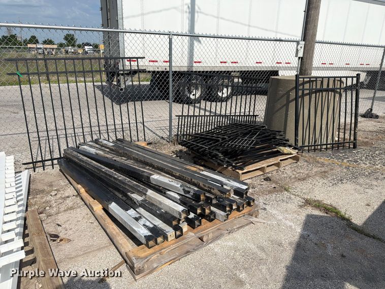 Aluminum fencing - EX5503