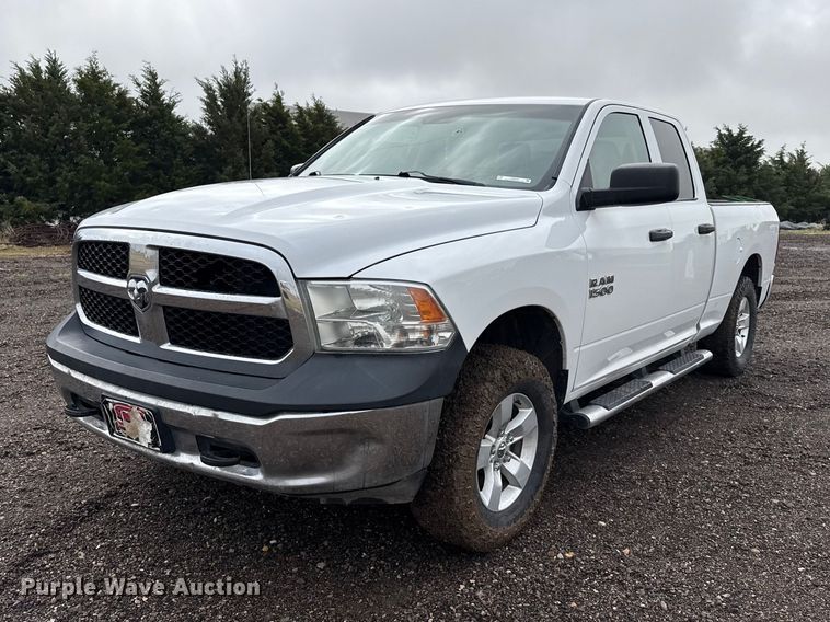 2014 RAM 1500 Ext. Cab pickup truck - FB6670