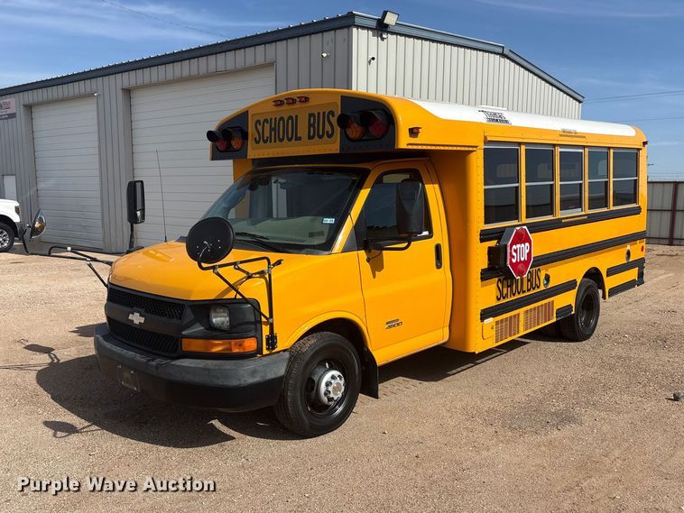 2016 Chevrolet Express school bus - FC2400