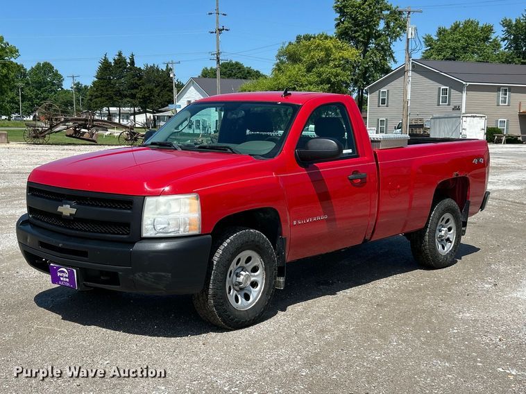2009 Chevrolet Silverado 1500 pickup truck - FC2715