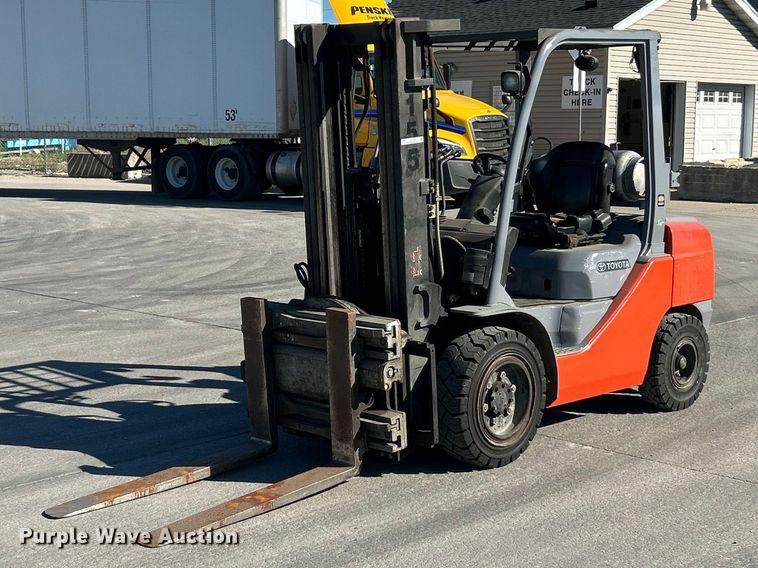 Toyota 8F-GU30 forklift - FC2728