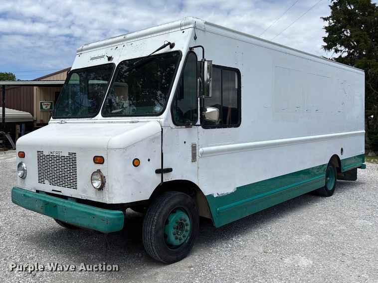 Delivery Truck or Van For Sale In Missouri | Purple Wave Auction