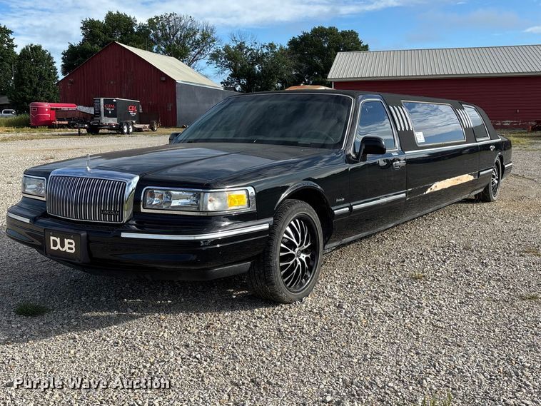 1997 Lincoln Town Car limousine - FG0400