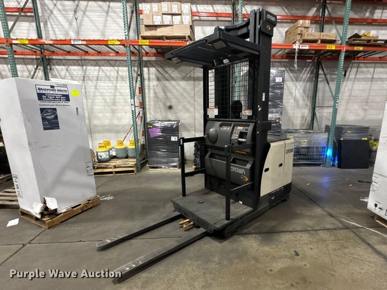 2017 Crown SP3520-30 order picker - OE9593