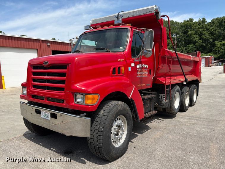 1999 Sterling L9511 dump truck - DQ7812