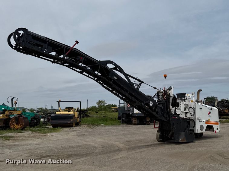 2001 Wirtgen W600DC milling machine - DV2012