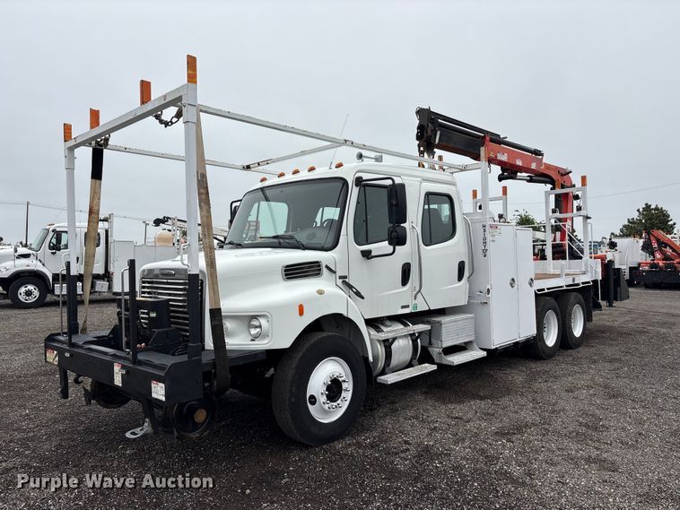 2005 Freightliner Business Class M2 Crew Cab crane truck - EG9102