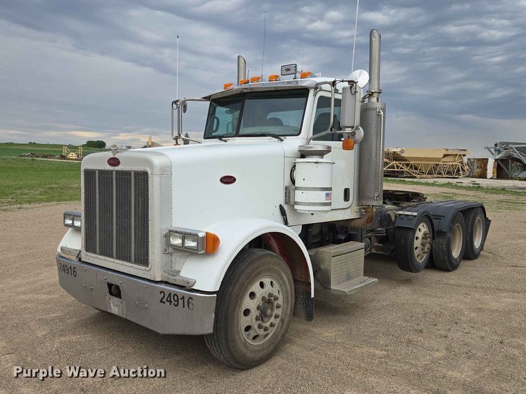 2006 Peterbilt 378 semi truck - ER1676