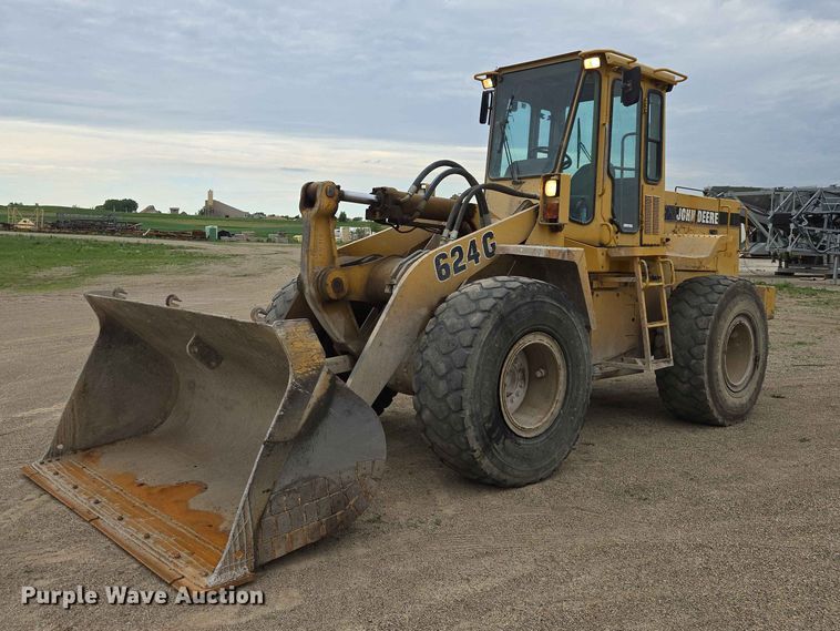1997 John Deere 624G wheel loader - ER1679
