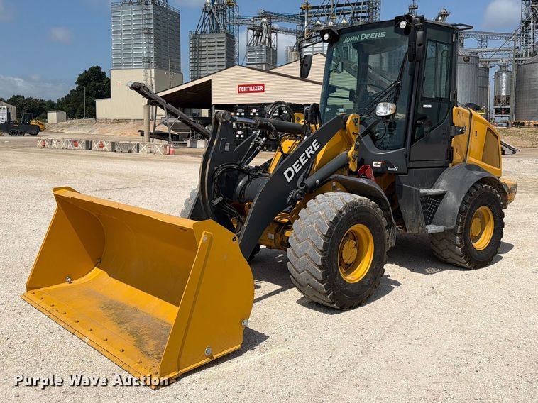 2024 John Deere 324P wheel loader - ER3026