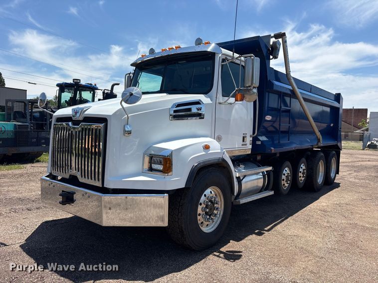 Used Dump Trucks for Sale Near Oklahoma City, Oklahoma | Purple