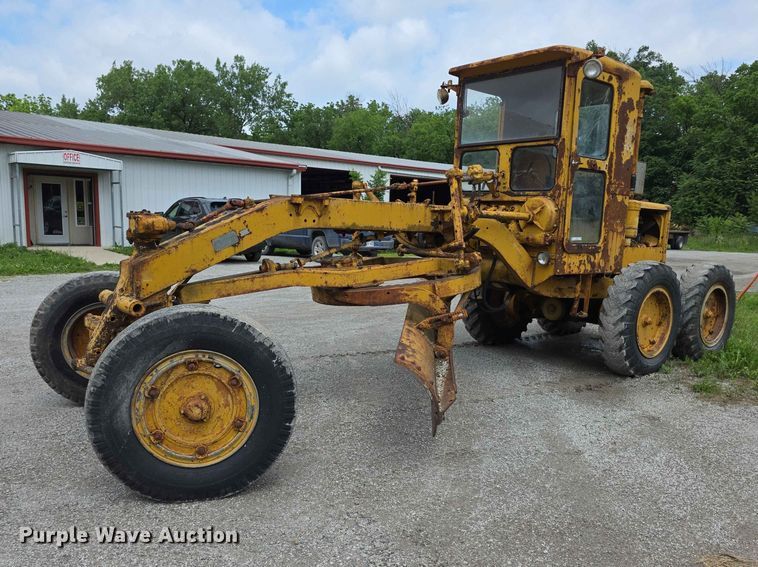 Caterpillar 212 motor grader - EV2236