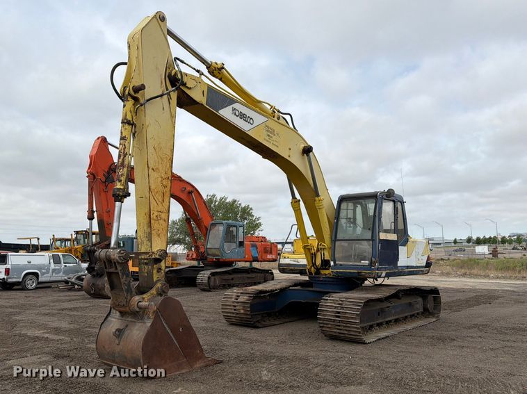 1993 Kobelco SK200LC excavator - EW2085