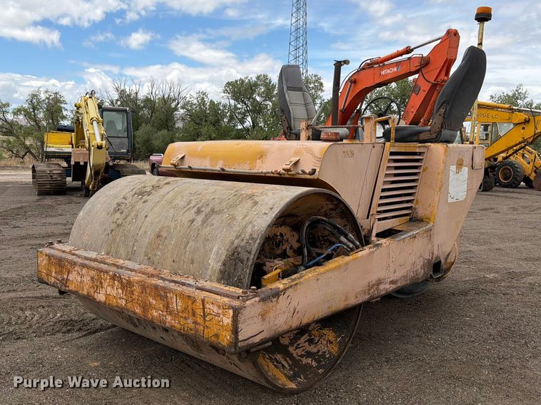 Hyster C615 combination vibratory roller - EW2098