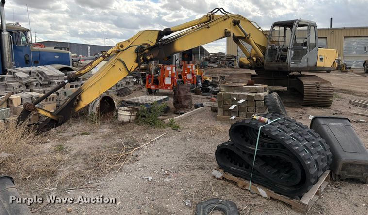 Kobelco SK200LC excavator - EW2110