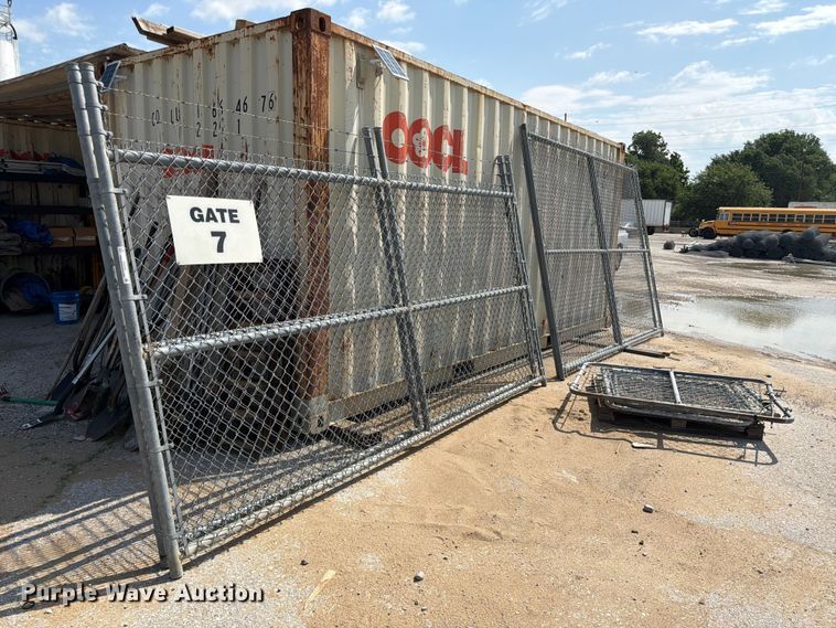 Chain link fence - EX5502