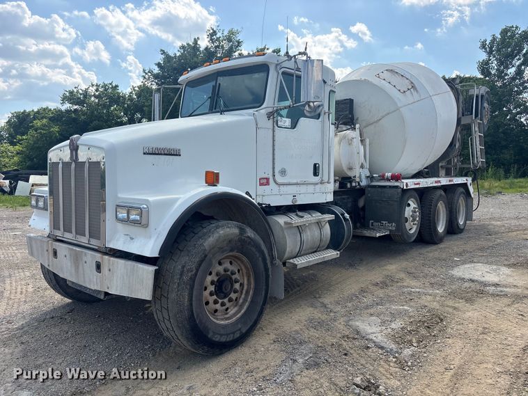 2017 Kenworth W900 ready mix truck - FI0197