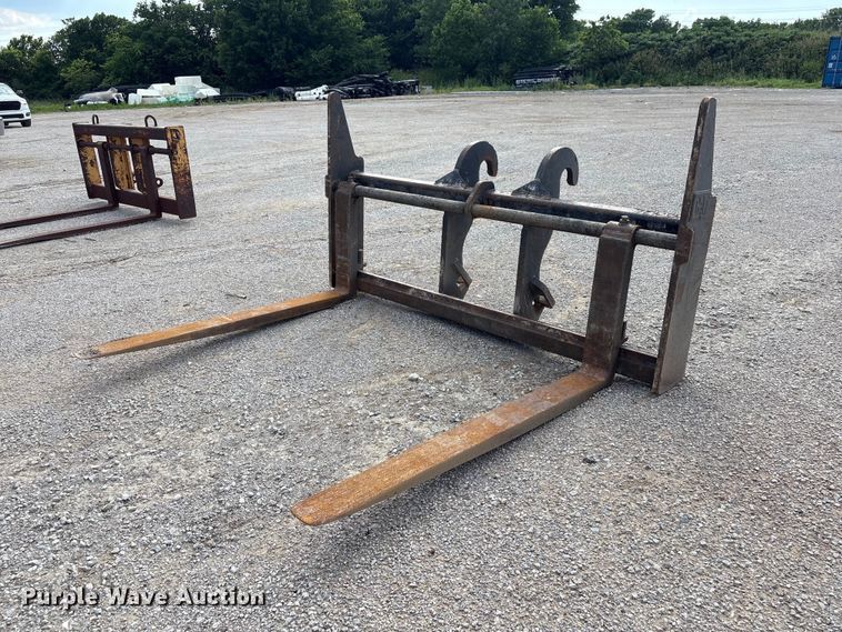 Caterpillar 69" L wheel loader forks - FI0201