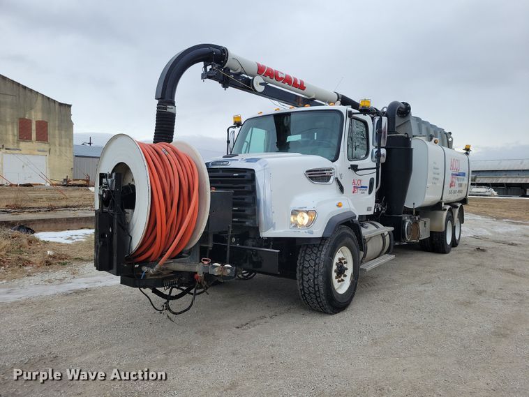 2016 Freightliner 108SD sewer jetter truck  - NO9853