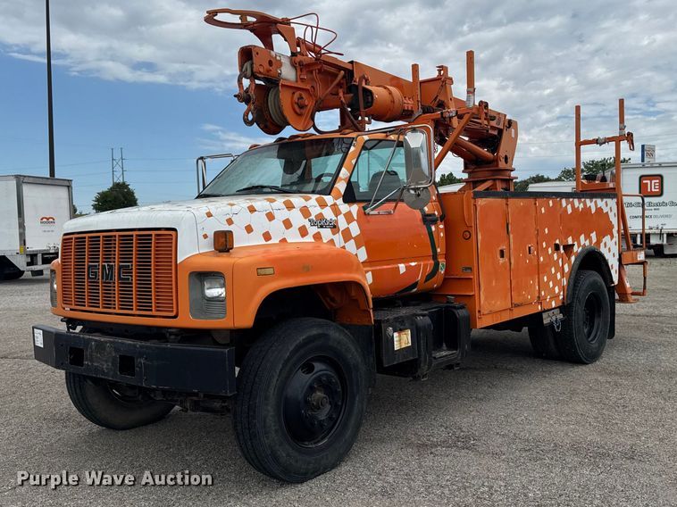 Digger Derrick Truck For Sale In Iowa | Purple Wave Auction
