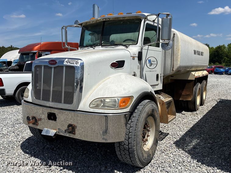 2008 Peterbilt 340 tank truck - YA3269