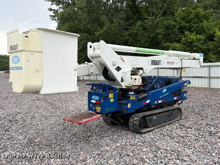 2016 SkyLift MA61TD tracked boom lift - YA3295