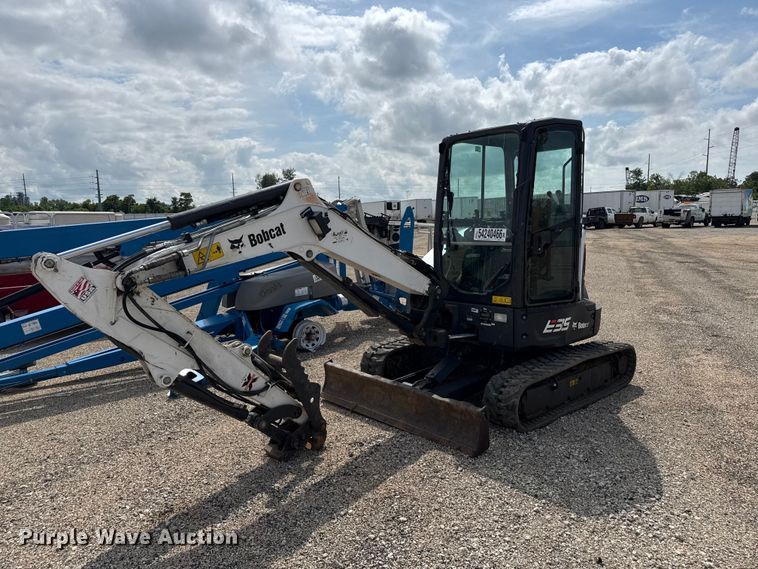 2020 Bobcat E35 mini excavator - YA3705