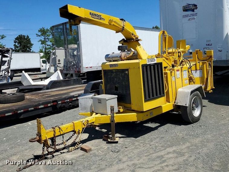 Bandit Intimidator 1590XP wood chipper - YA3759