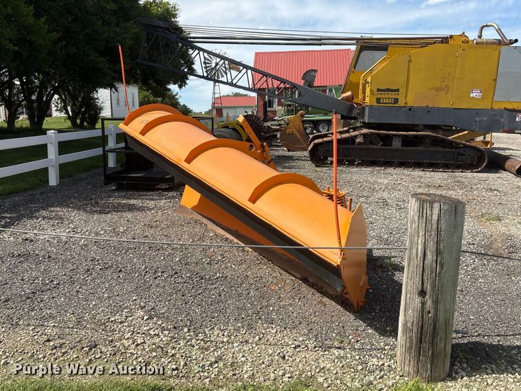 2009 TRG F plow snow plow - DO5262