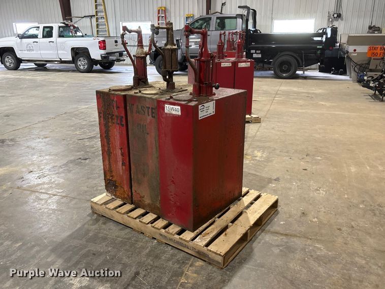 (3) oil pump tanks - DO5264
