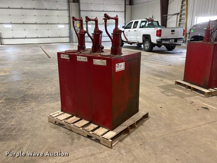 (3) oil pump tanks - DO5265
