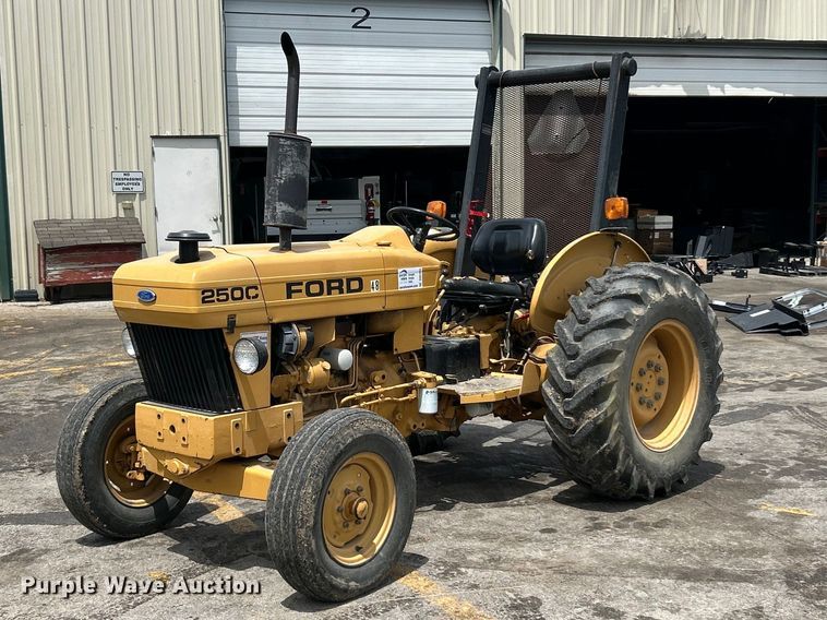 Ford 250C tractor - DQ5483