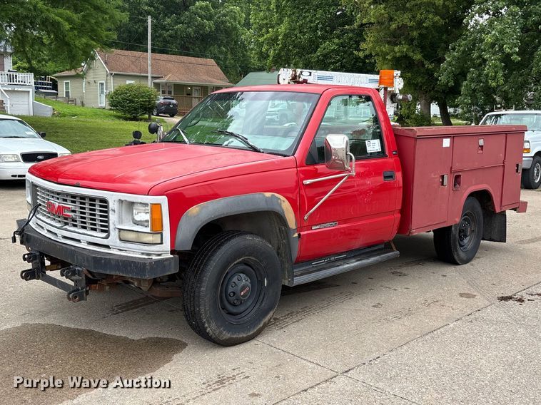 1995 GMC K2500 utility bed pickup truck - DV4416