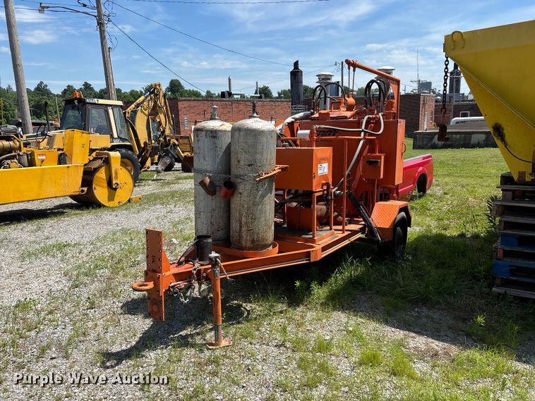 Berry Corporation BMA-100P melter applicator - DV4428