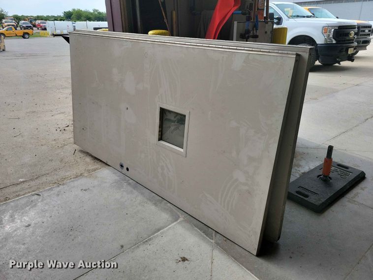 (2) shop doors - DZ7215