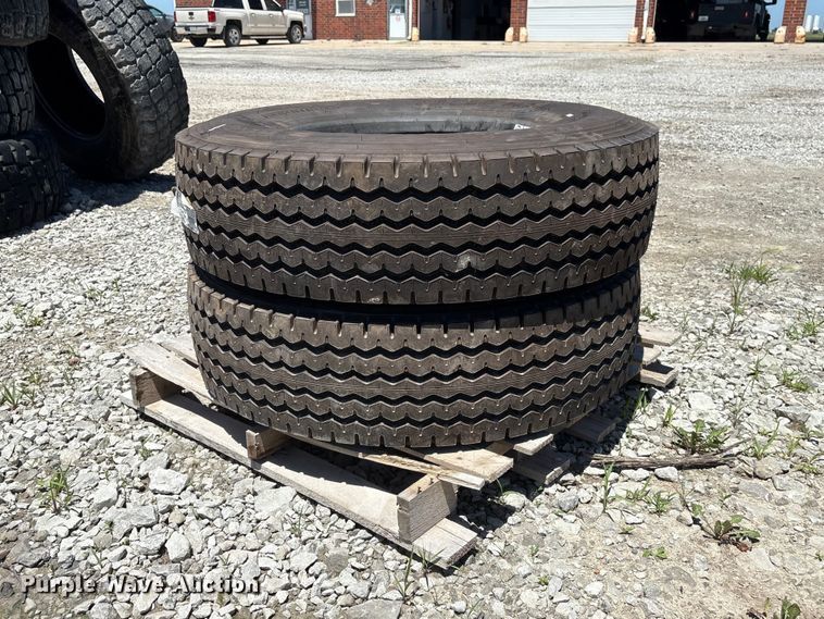 (2) Firestone FS820 315/80 R22.5 tires - EI5875