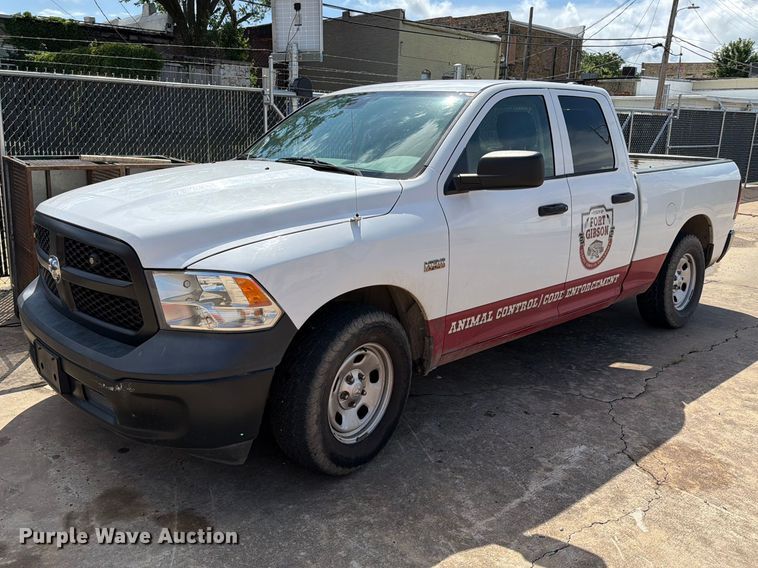 2018 RAM 1500 Ext. Cab pickup truck - EQ8023