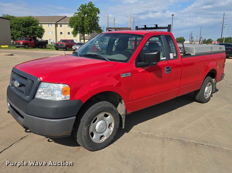 2007 Ford F150 pickup truck - ER1724