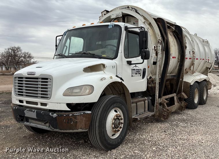 2014 Freightliner M2 refuse truck - EU4808