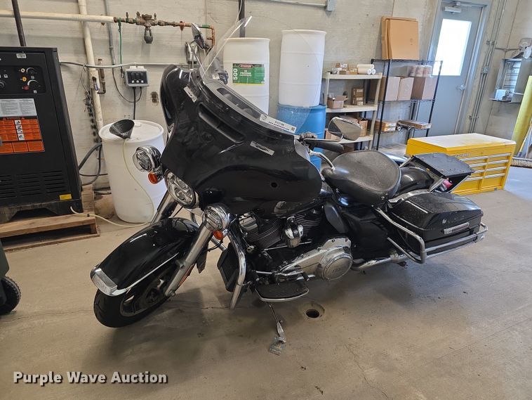 2021 Harley Davidson Police FLHTPI motorcycle - EV2188