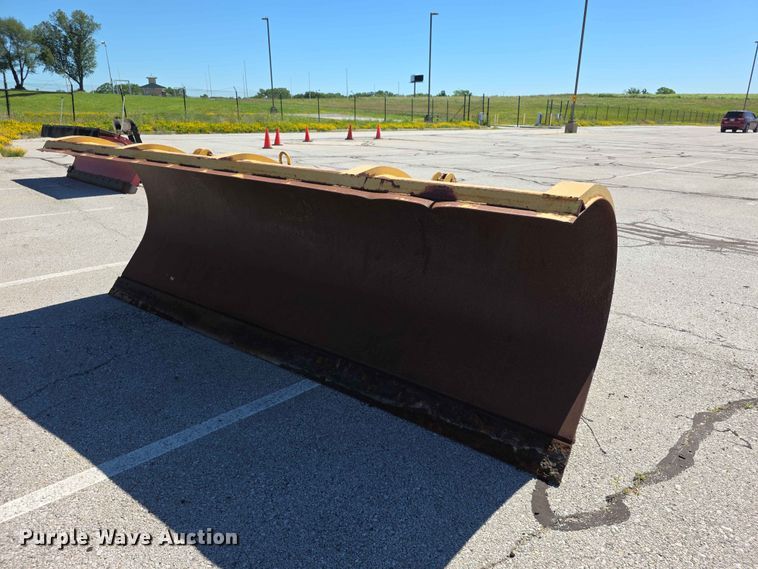 Falls PR1143 snow plow - EV2259