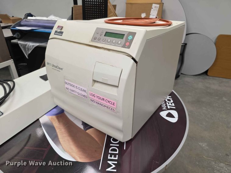 Midmark M11-020 autoclave - EV2275